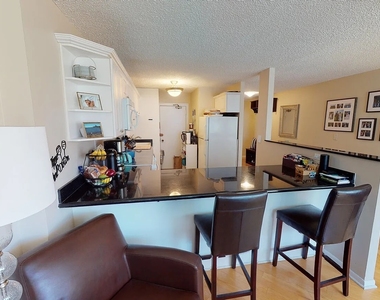 2754 N Hampden Court - Photo Thumbnail 3