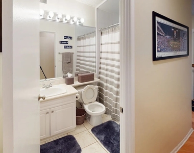 2754 N Hampden Court - Photo Thumbnail 8