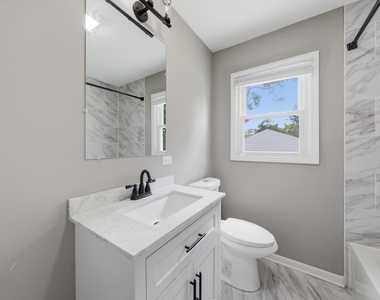 1349 Perry Street - Photo Thumbnail 10