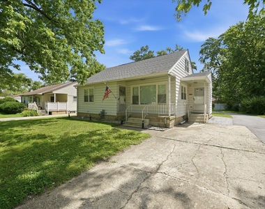 1349 Perry Street - Photo Thumbnail 2