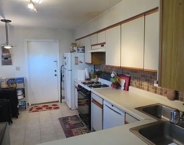 1042 Courtland Drive - Photo Thumbnail 1
