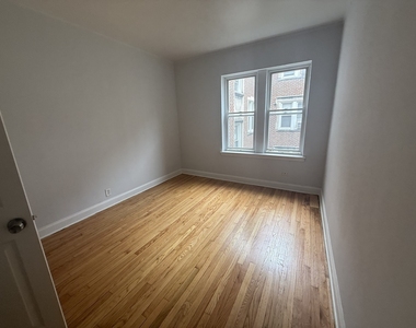 7342 N Damen Avenue - Photo Thumbnail 8