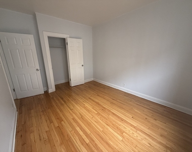 7342 N Damen Avenue - Photo Thumbnail 9