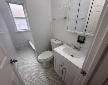 7342 N Damen Avenue - Photo Thumbnail 10