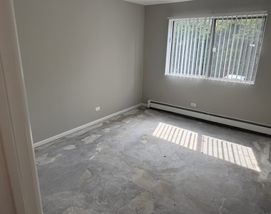 1442 Carriage Lane - Photo Thumbnail 3