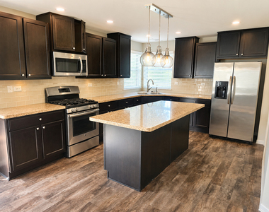 1145 Adagio Drive - Photo Thumbnail 7