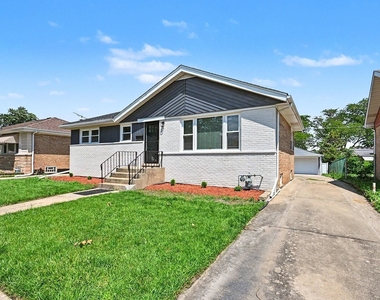 811 E End Avenue - Photo Thumbnail 1