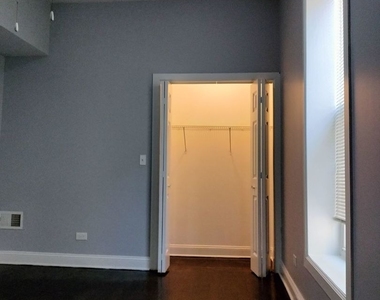 1529 S Central Park Avenue - Photo Thumbnail 9