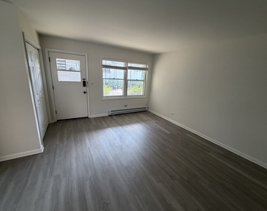 1660 2nd Street - Photo Thumbnail 2