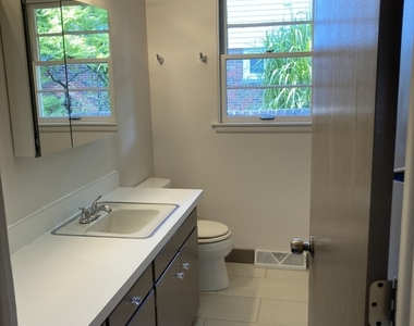 44 S Julian Street - Photo Thumbnail 24