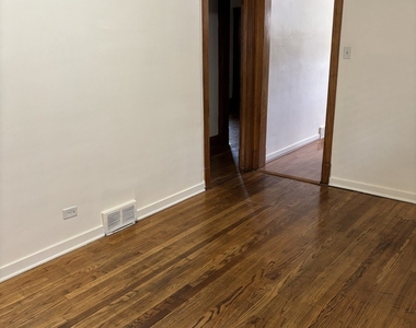 3407 Cuyler Avenue - Photo Thumbnail 8