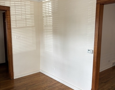 3407 Cuyler Avenue - Photo Thumbnail 5