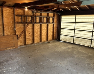 3407 Cuyler Avenue - Photo Thumbnail 30