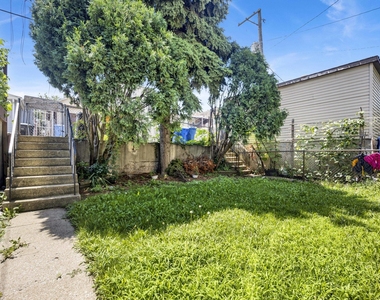 465 W 27th Street - Photo Thumbnail 16