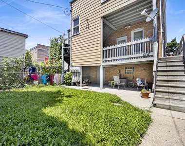 465 W 27th Street - Photo Thumbnail 17
