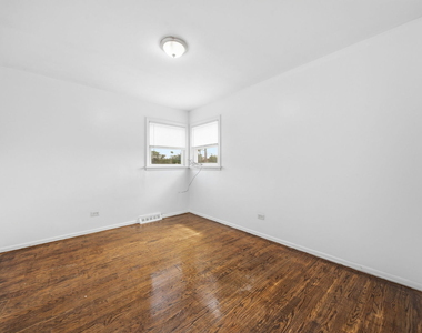 16048 Halsted Street - Photo Thumbnail 6