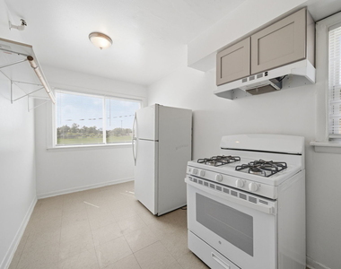 16048 Halsted Street - Photo Thumbnail 5