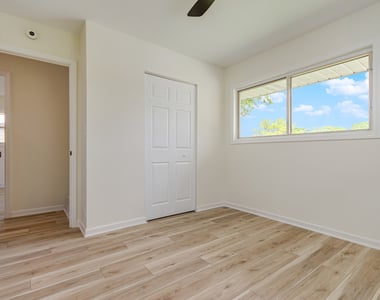 2541 75th Street - Photo Thumbnail 23