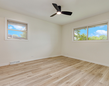 2541 75th Street - Photo Thumbnail 18