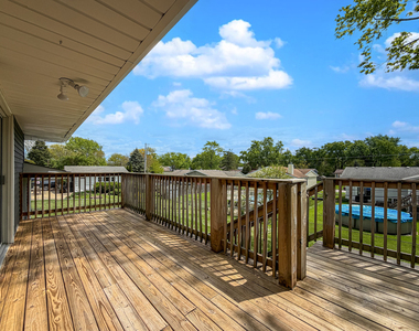2541 75th Street - Photo Thumbnail 12