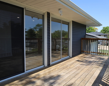 2541 75th Street - Photo Thumbnail 13