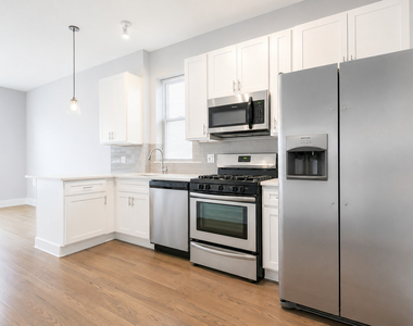 1726 W 21st Street - Photo Thumbnail 1