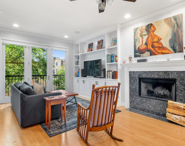 2115 W Crystal Street - Photo Thumbnail 3