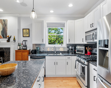 2115 W Crystal Street - Photo Thumbnail 7