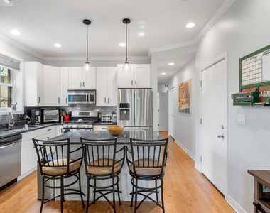2115 W Crystal Street - Photo Thumbnail 6