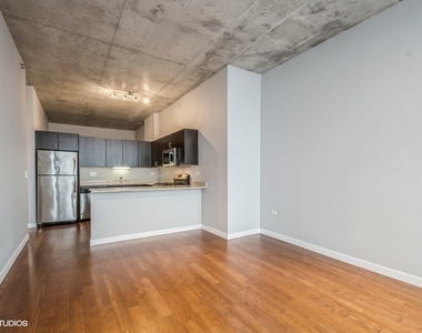 235 W Van Buren Street - Photo Thumbnail 13
