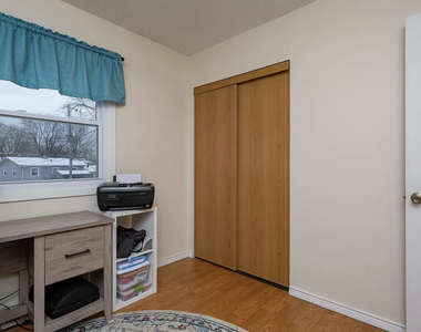 3117 Windsor Drive - Photo Thumbnail 12