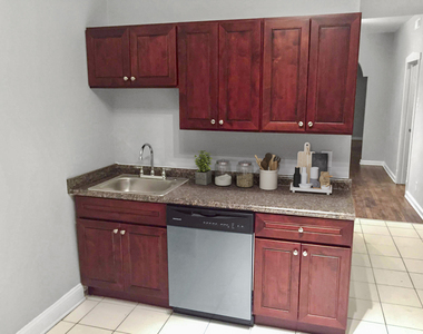 1701 N Maplewood Avenue - Photo Thumbnail 12