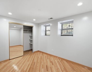 5203 S Woodlawn Avenue - Photo Thumbnail 9