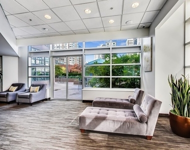 545 N Dearborn Street - Photo Thumbnail 25