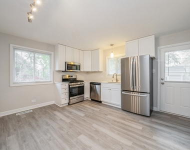 29 S Ash Street - Photo Thumbnail 4