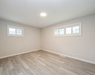 29 S Ash Street - Photo Thumbnail 12