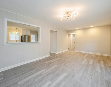 29 S Ash Street - Photo Thumbnail 1