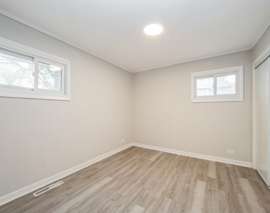 29 S Ash Street - Photo Thumbnail 8