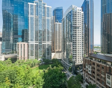 400 E Randolph Street - Photo Thumbnail 8