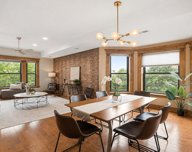 650 N Wood Street - Photo Thumbnail 1