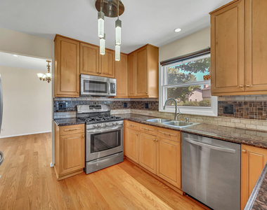 1100 Lockwood Drive - Photo Thumbnail 11