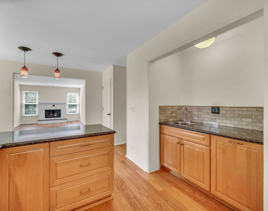 1100 Lockwood Drive - Photo Thumbnail 10