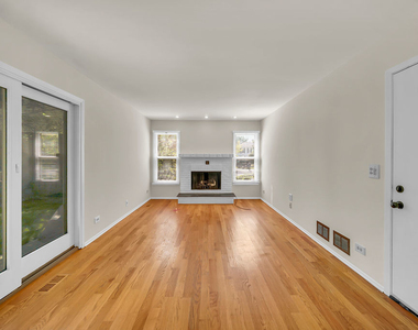 1100 Lockwood Drive - Photo Thumbnail 14