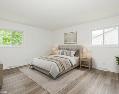 319 Shirley Court - Photo Thumbnail 12