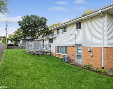 319 Shirley Court - Photo Thumbnail 19