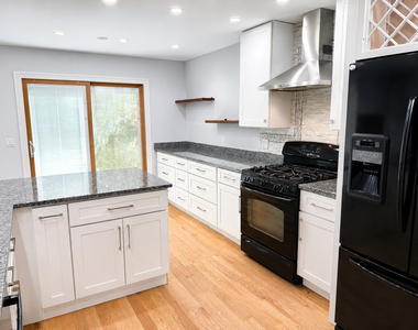103 Brittany Drive - Photo Thumbnail 3