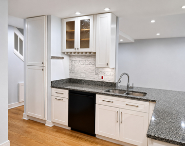 103 Brittany Drive - Photo Thumbnail 4