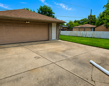 8607 N Osceola Avenue - Photo Thumbnail 30