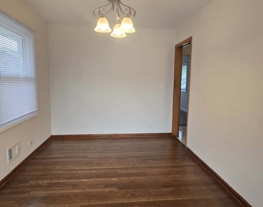 8607 N Osceola Avenue - Photo Thumbnail 13