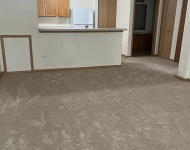 903 Silverstone Drive - Photo Thumbnail 1